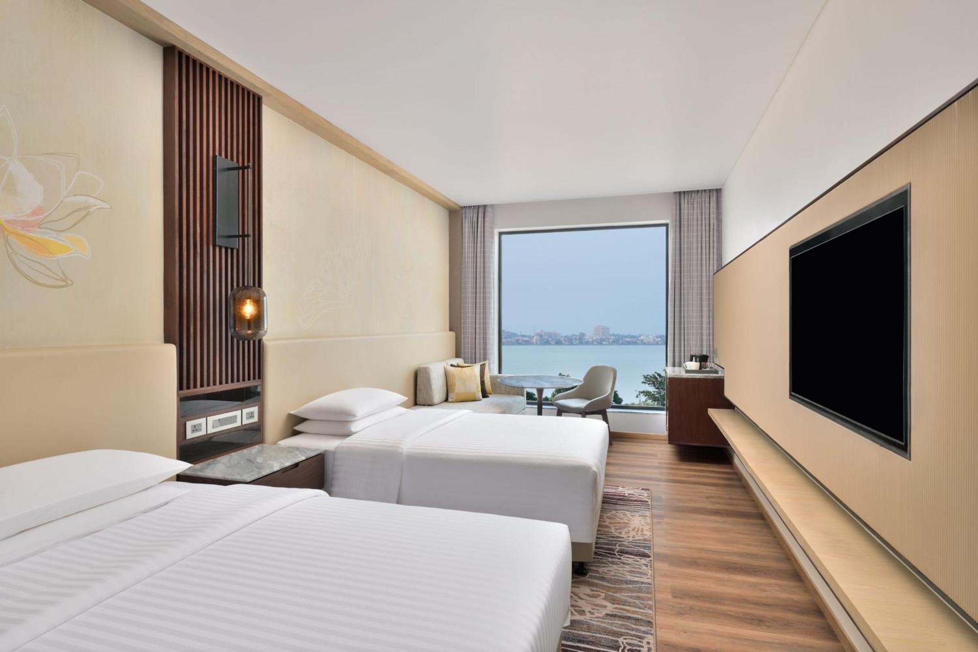 Courtyard By Marriott Gorakhpur Hotel Exterior photo